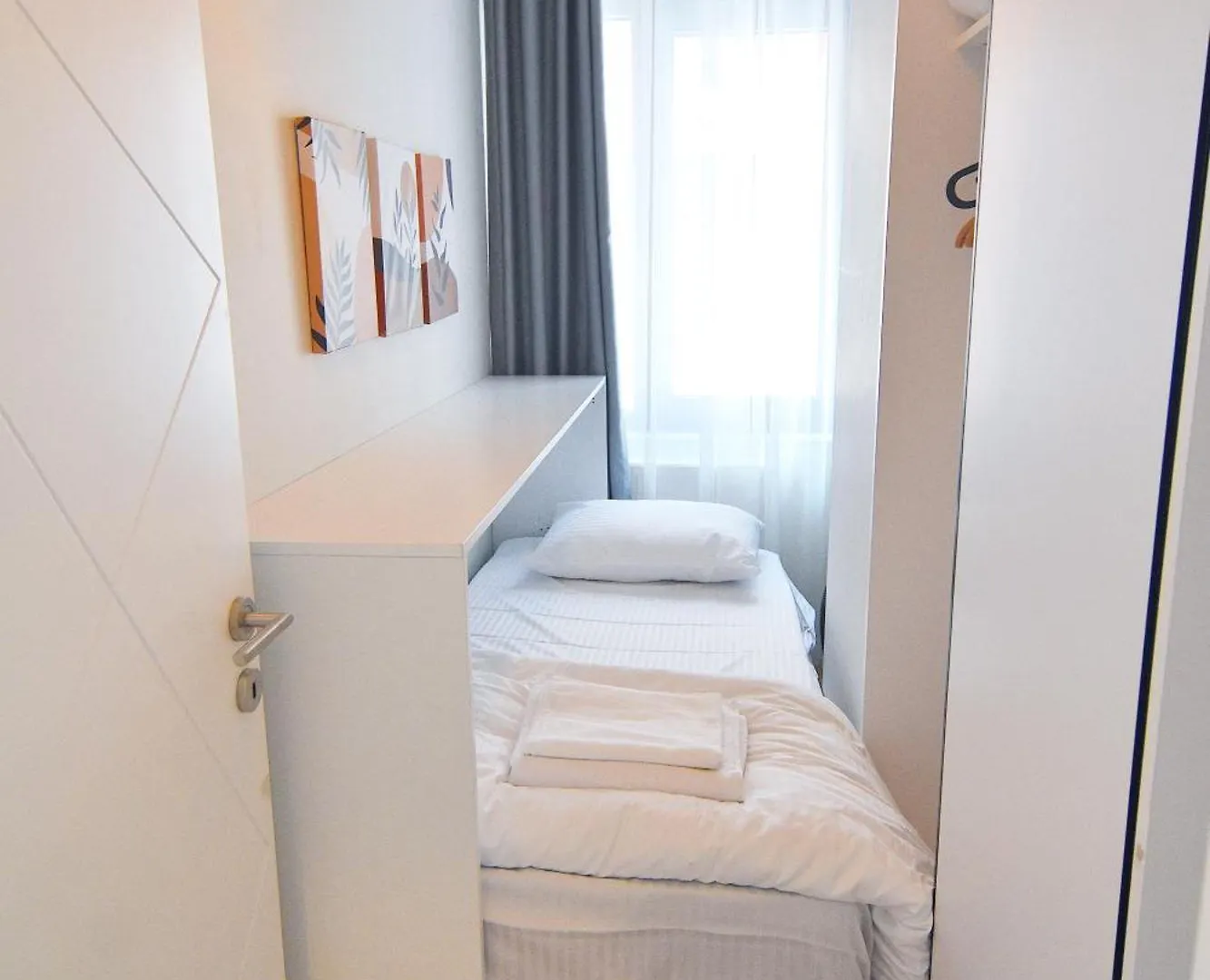Brand New Apt With 2 Beds & Office Istanbul Apartment