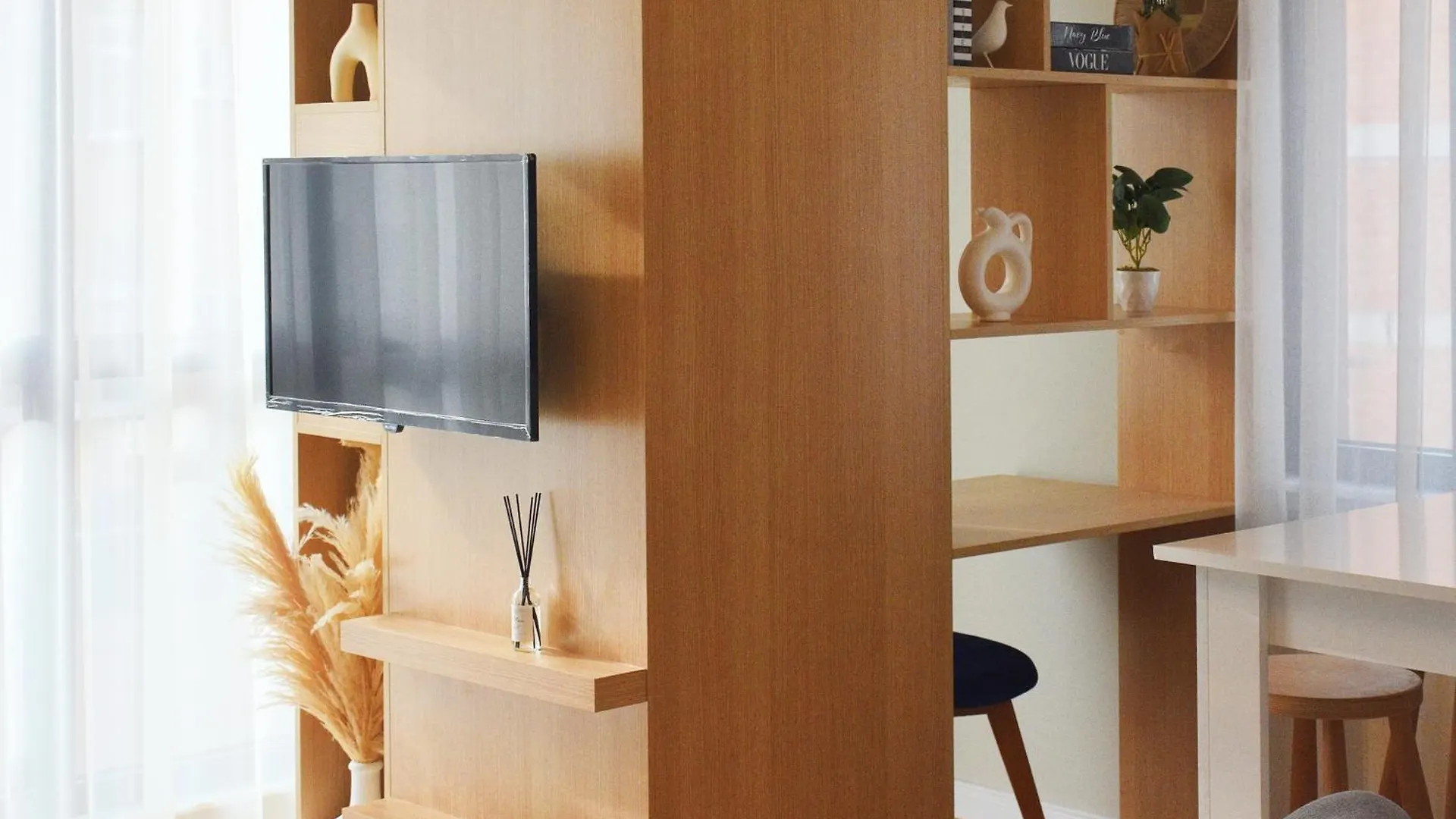 Brand New Apt With 2 Beds & Office Istanbul Apartment